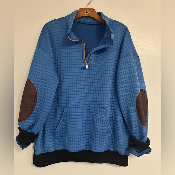 Women’s Pullover - Picture 1 of 1